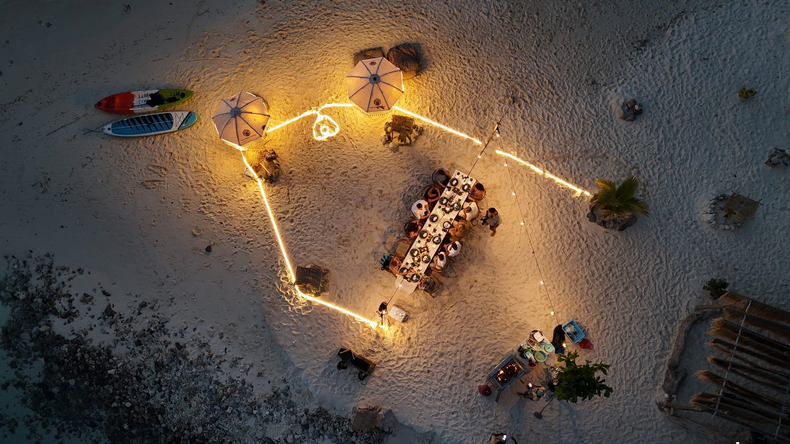 PRIVATE BEACH DINNER